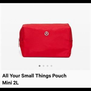 Lululemon travel pouch (mini bag)